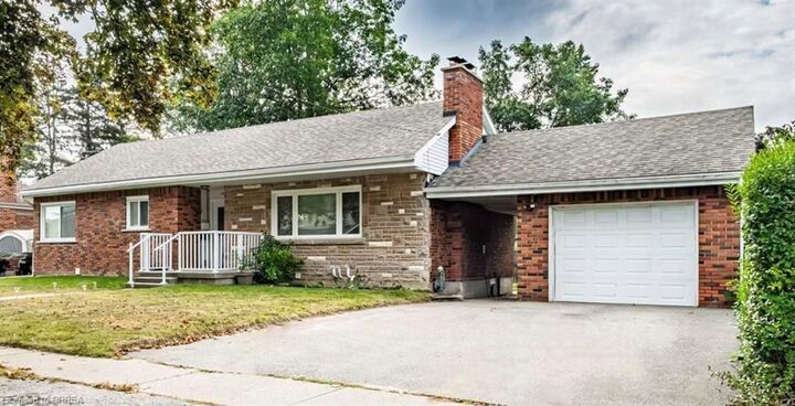 Property Photo:  75 Henderson Avenue  ON N3R 4W1 