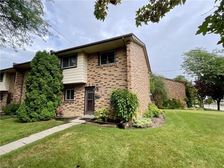 Photo de la propriété: 4 Rosanne Crescent ON L8T 2T7