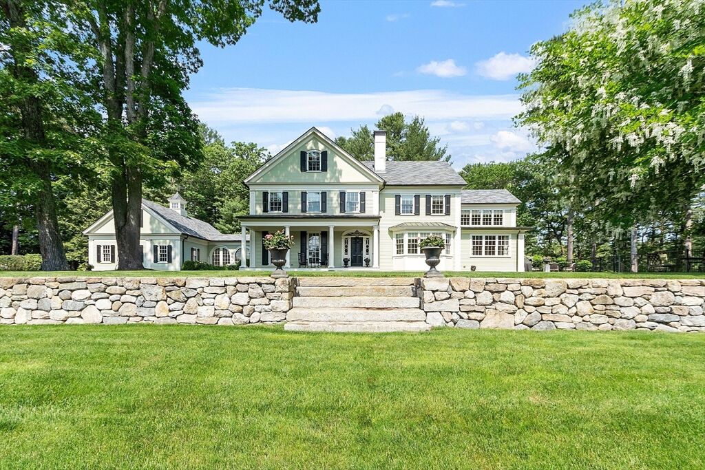 Property Photo:  76 Red Coat Ln  MA 01742 