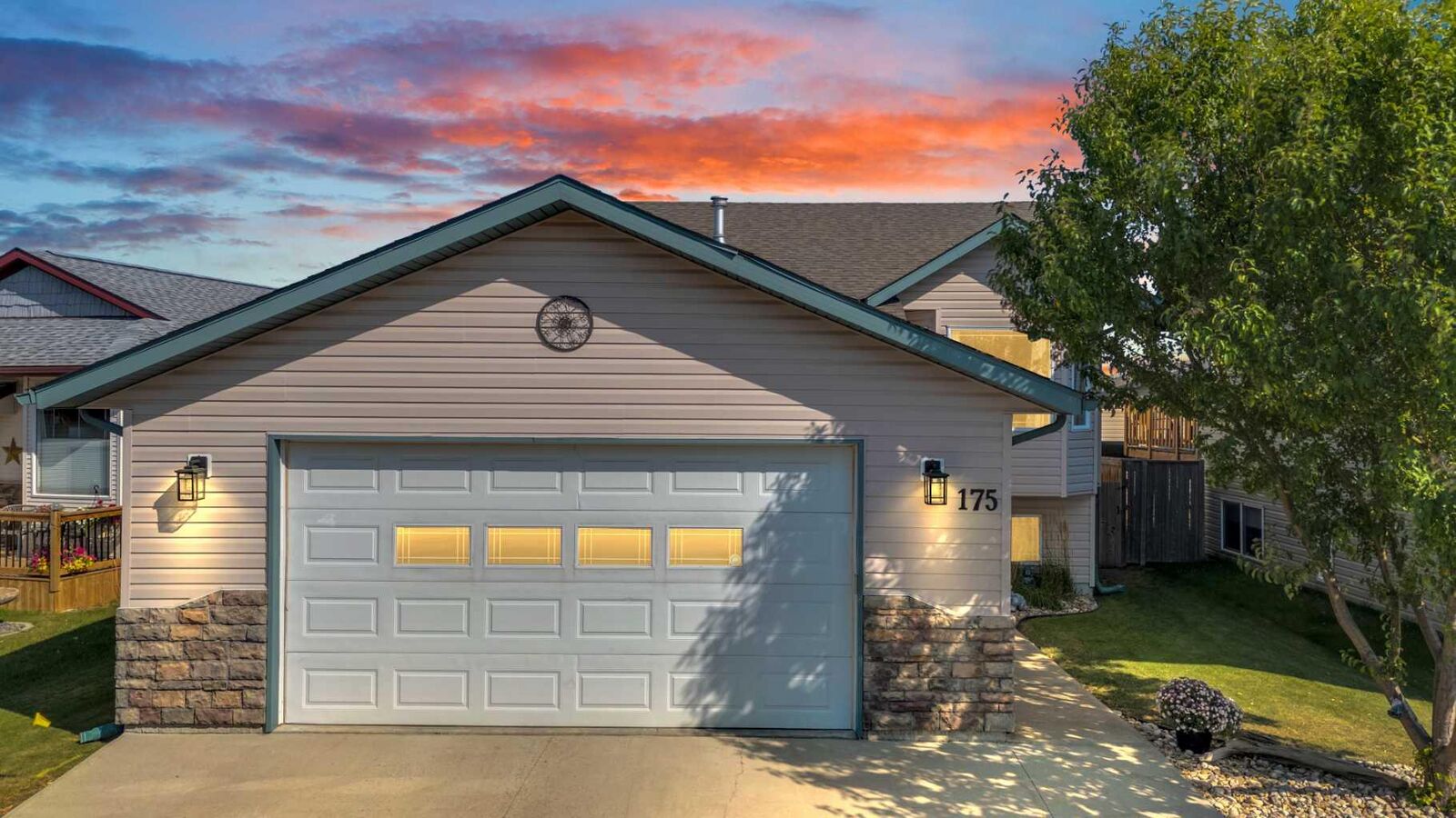 Photo de la propriété: 175 Lyons Close AB T4R 3P4