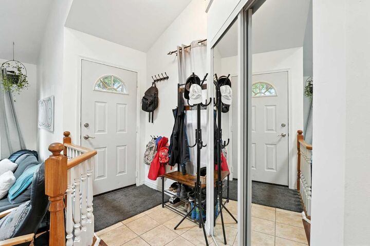 Property Photo:  2635 14 Avenue SE  AB T2A 0J4 