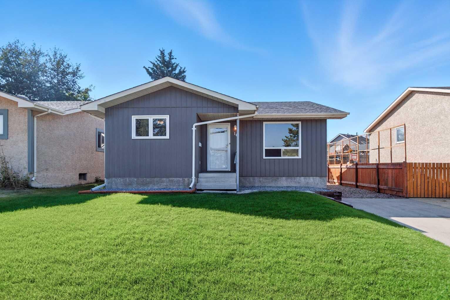 Photo de la propriété: 14 Griffiths Avenue AB T4P 2K7