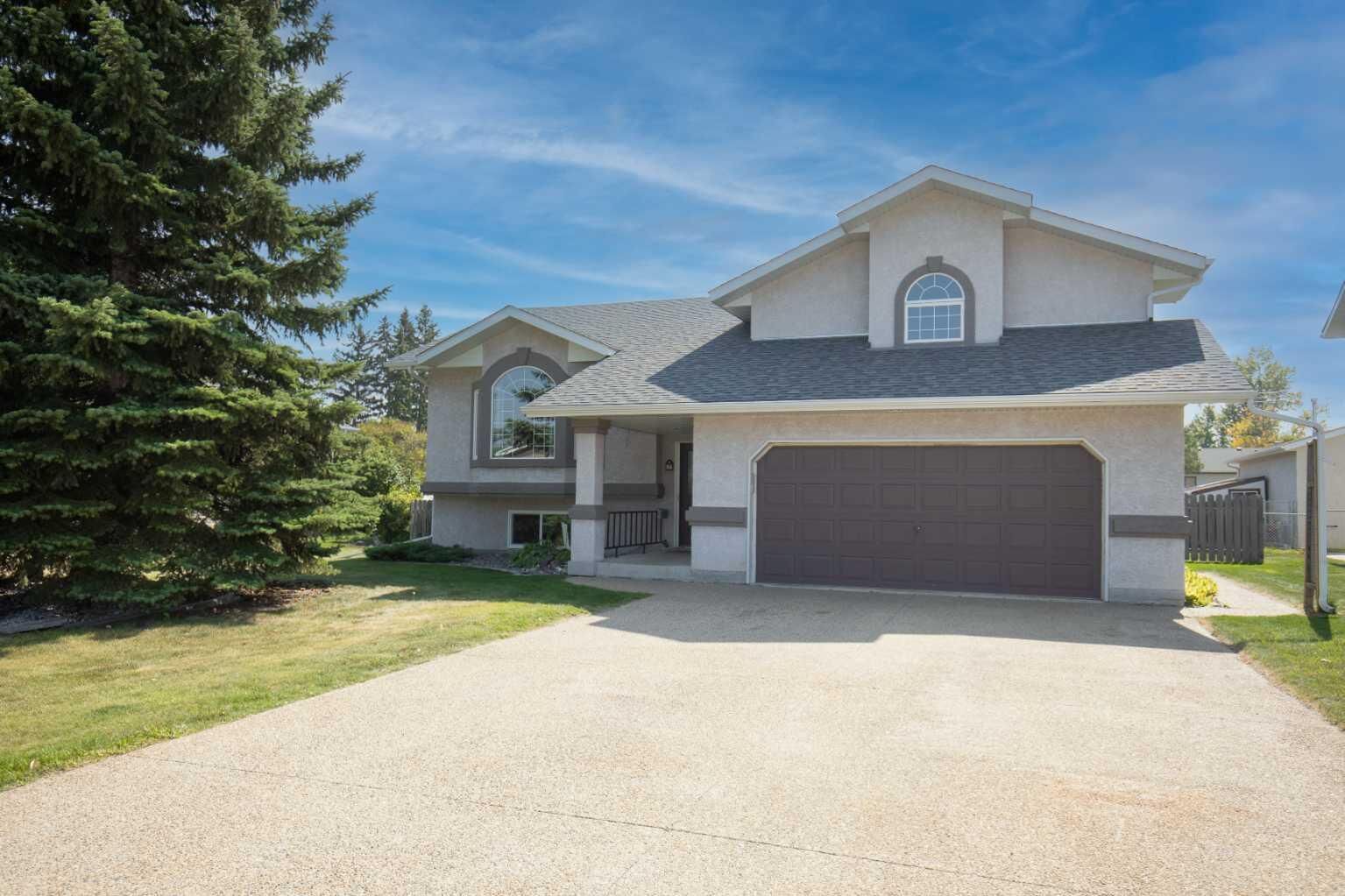 Property Photo:  86 Hathaway Lane  AB T4L 1T4 