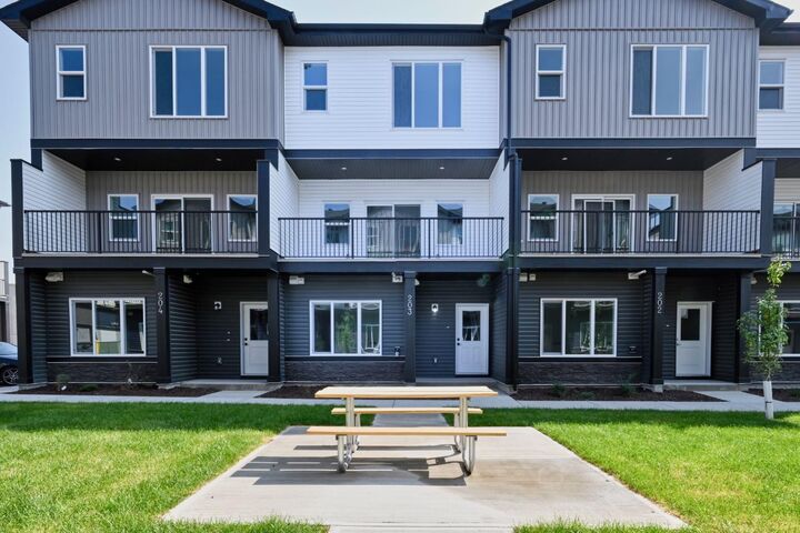 Photo de la propriété: 90 Corner Meadows Manor 203 AB T3N 2N8