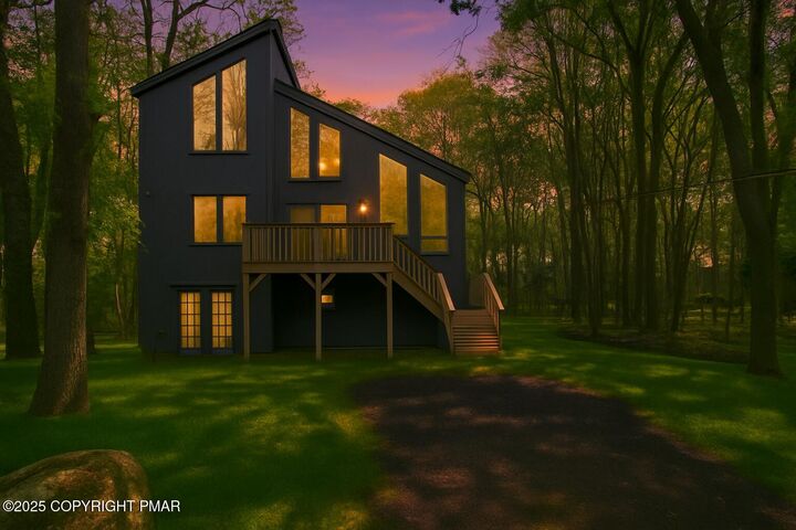 Property Photo: 3299 Greenbriar Drive PA 18301