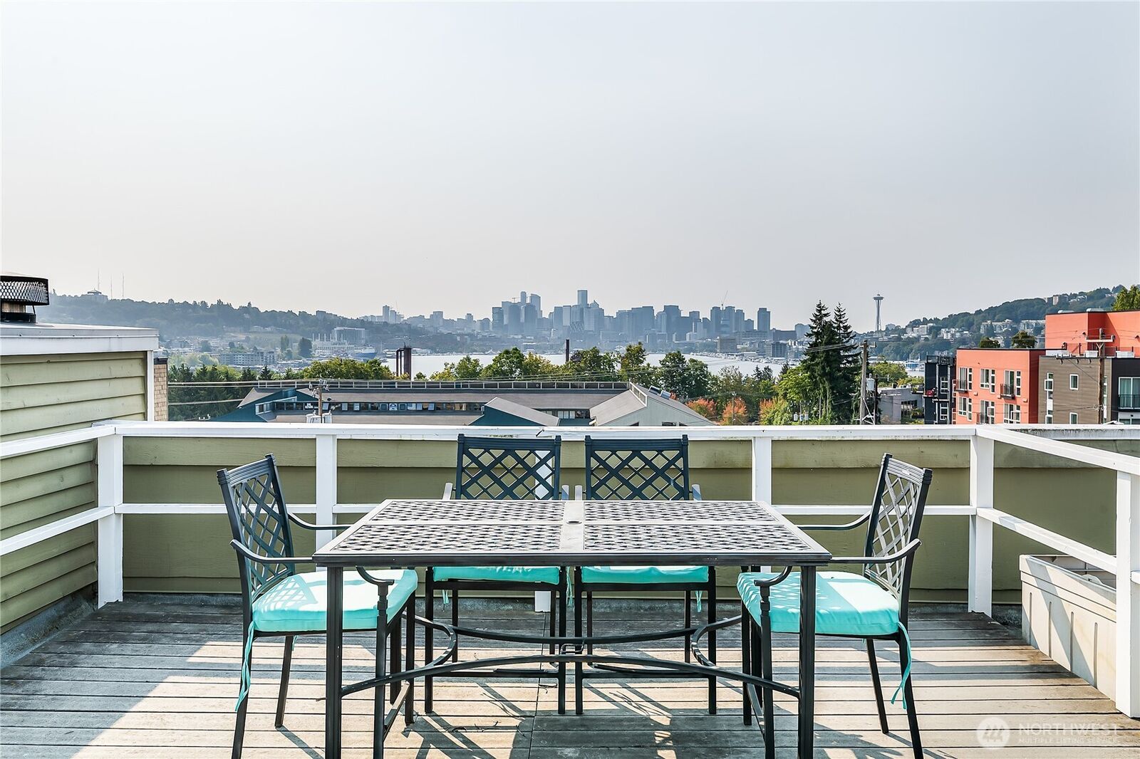 Property Photo:  3420  Burke Avenue N B302  WA 98103 