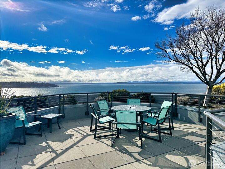 2621  2nd Avenue 1005  Seattle WA 98121 photo