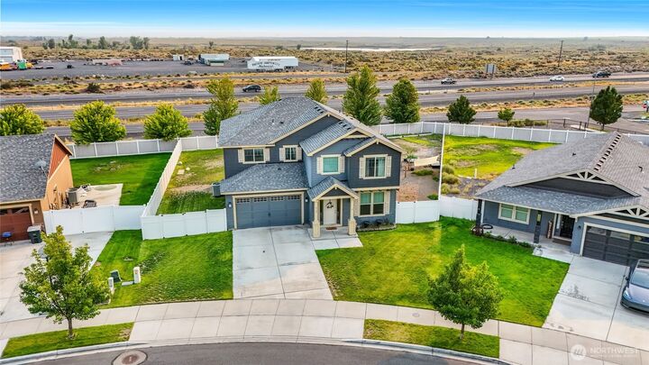 Property Photo:  4725 W Tanager Street  WA 98837 