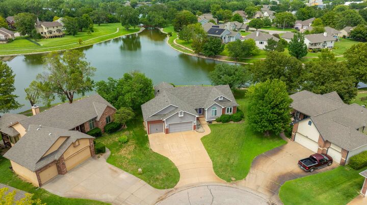 Property Photo: 2229 N Sandplum KS 67205