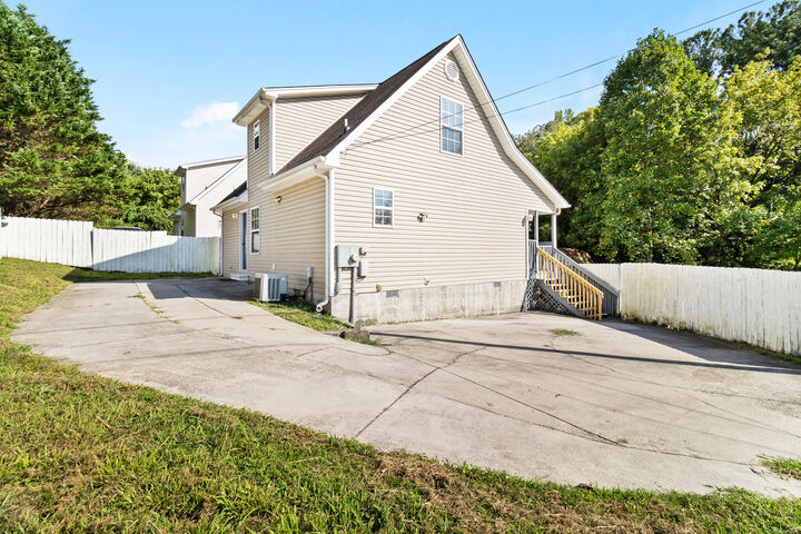 Property Photo: 901 6th Street SE TN 37311