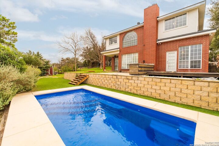 105 Breeze  San Antonio TX 78260 photo
