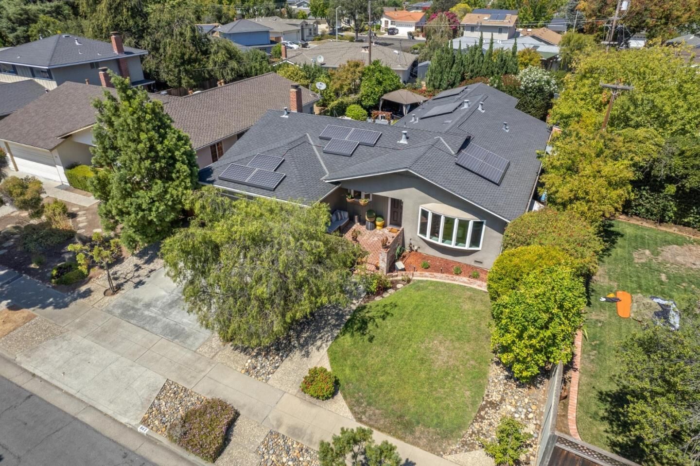 Property Photo: 861 Flin Way CA 94087