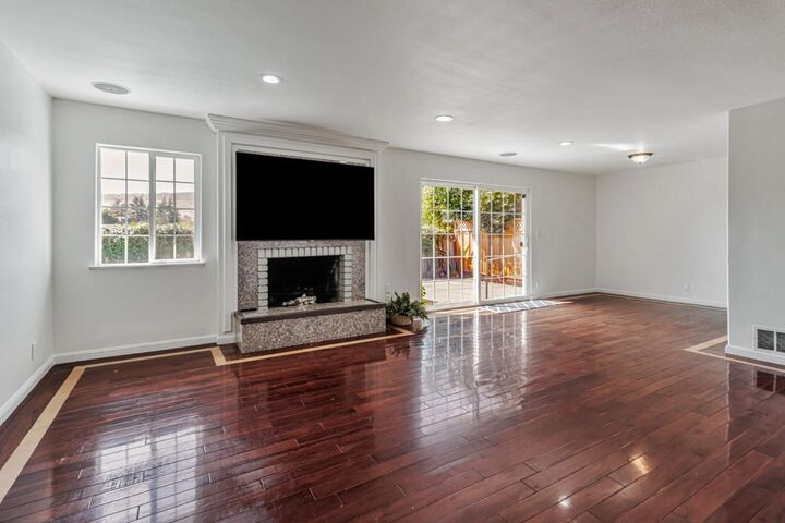 Property Photo:  246 Castillon Way  CA 95119 