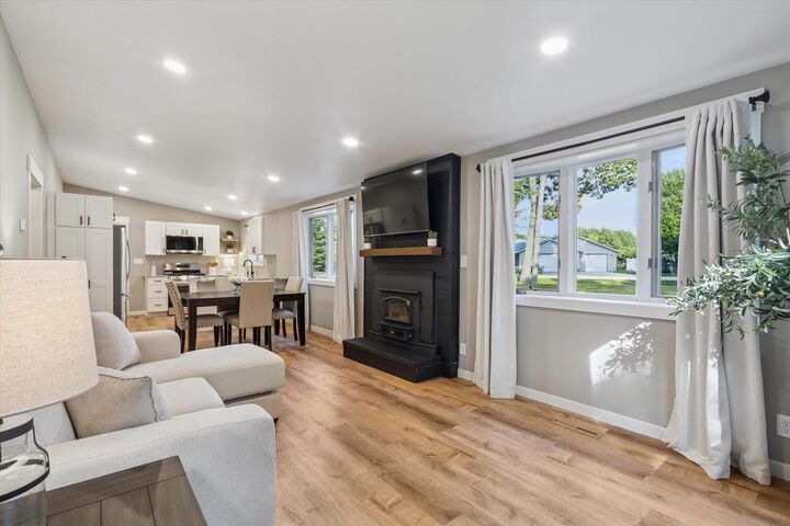 Property Photo: 11121 North Arthurs Drive WI 53534