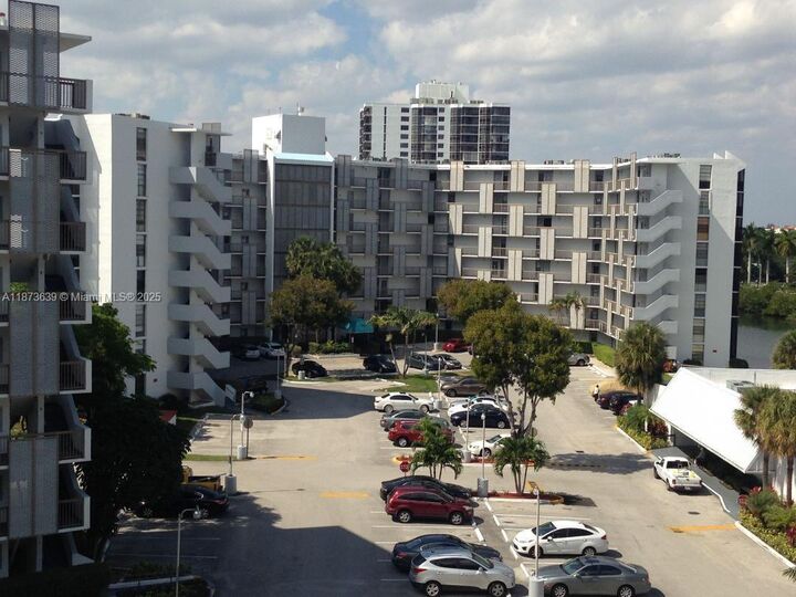 3475 N Country Club Dr 116  Aventura FL 33180 photo