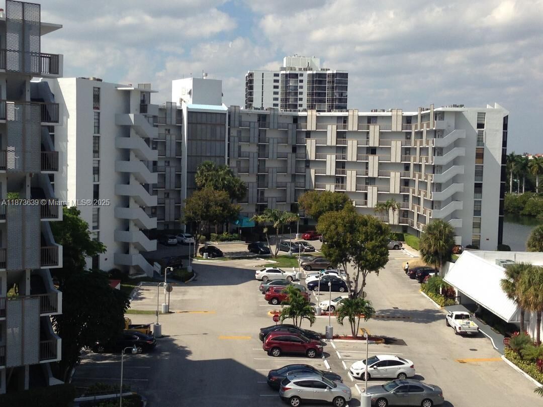 Property Photo: 3475 N Country Club Dr 116 FL 33180