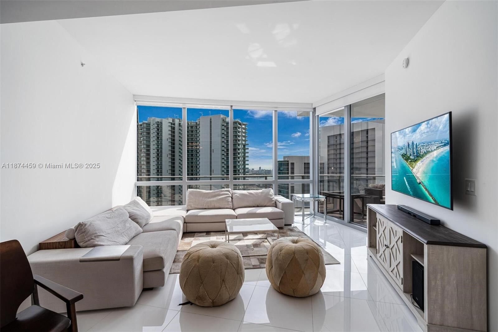 Property Photo: 851 NE 1st Ave 4603 FL 33132