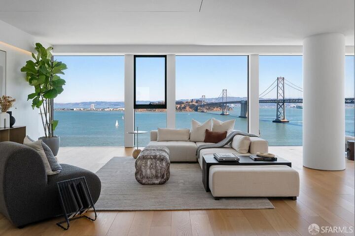 Property Photo: 1 Steuart Lane 1901 CA 94105