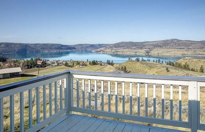 Property Photo: 40947 Miles Creston Rd N. Rd WA 99122