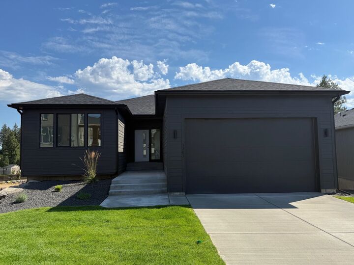 3203 S Custer Ln  Spokane WA 99223 photo