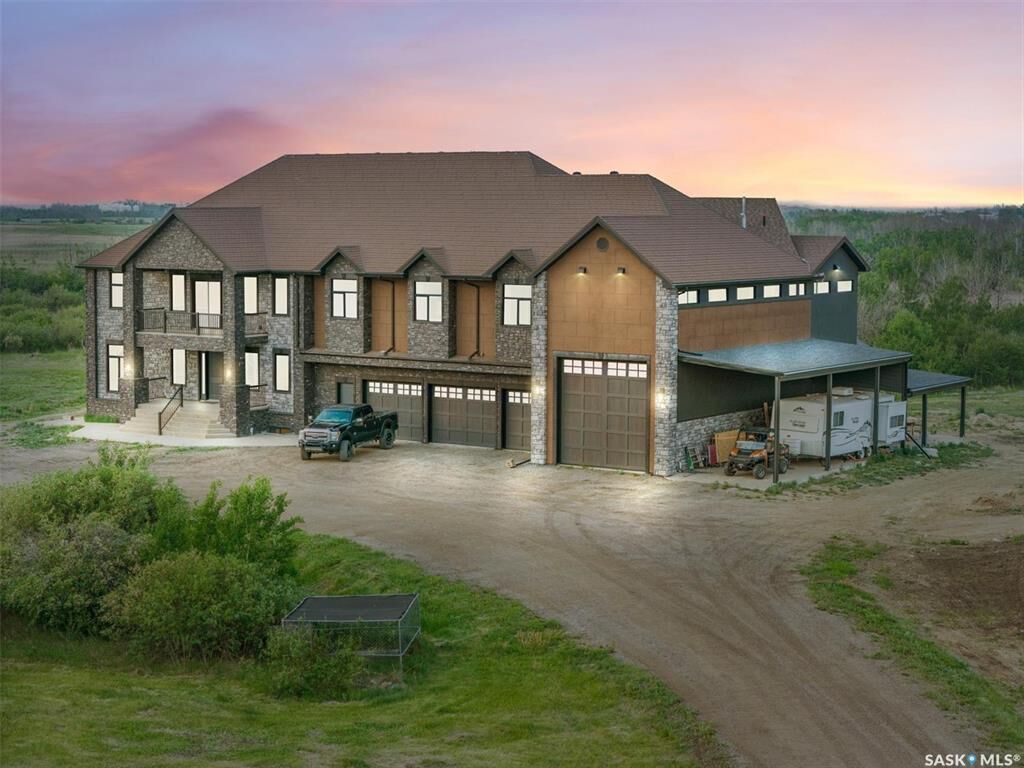 Property Photo:  19 Abbey Road  SK S0K 2T0 