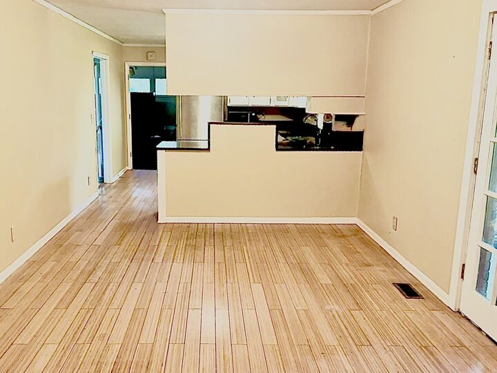 Property Photo: 1127 Victory Garden Drive FL 32301