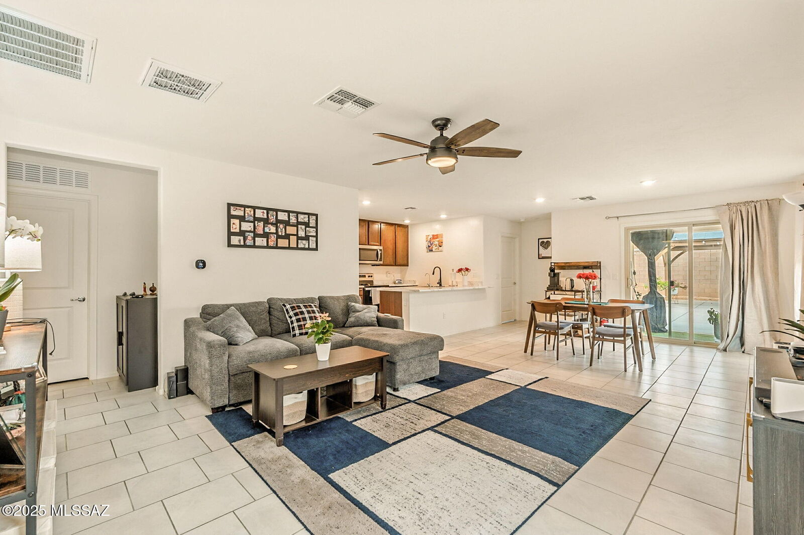 Property Photo: 750 W Calle Calca AZ 85629