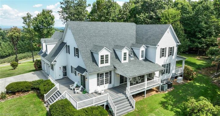 Property Photo: 284 Hendren Road NC 28654