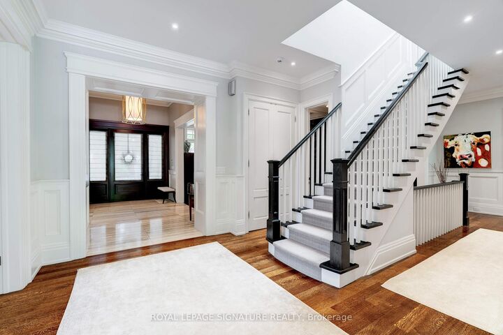 Property Photo:  71 Ennisclare Drive W  ON L6J 4N3 