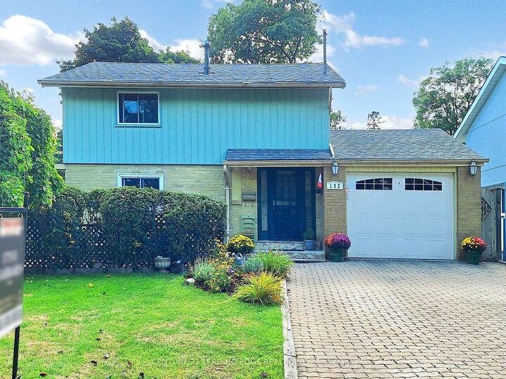 Property Photo: 102 Botany Hill Road ON M1G 3K7