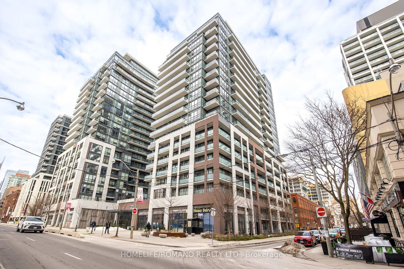 Property Photo:  462 Adelaide Street E B30  ON M5A 1N4 