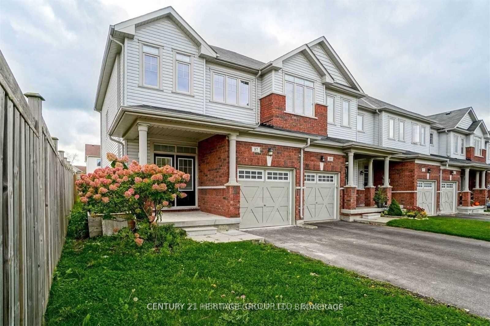 Photo de la propriété: 87 Pearcey Crescent ON L4N 6R7