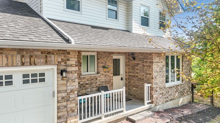 Property Photo:  2 Sabatino Court  ON K9J 8S4 