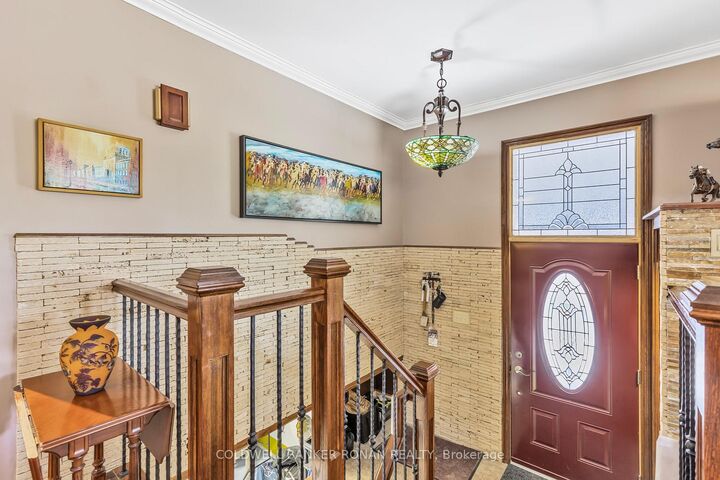 Property Photo:  20 Hallow Crescent  ON M9W 2V9 