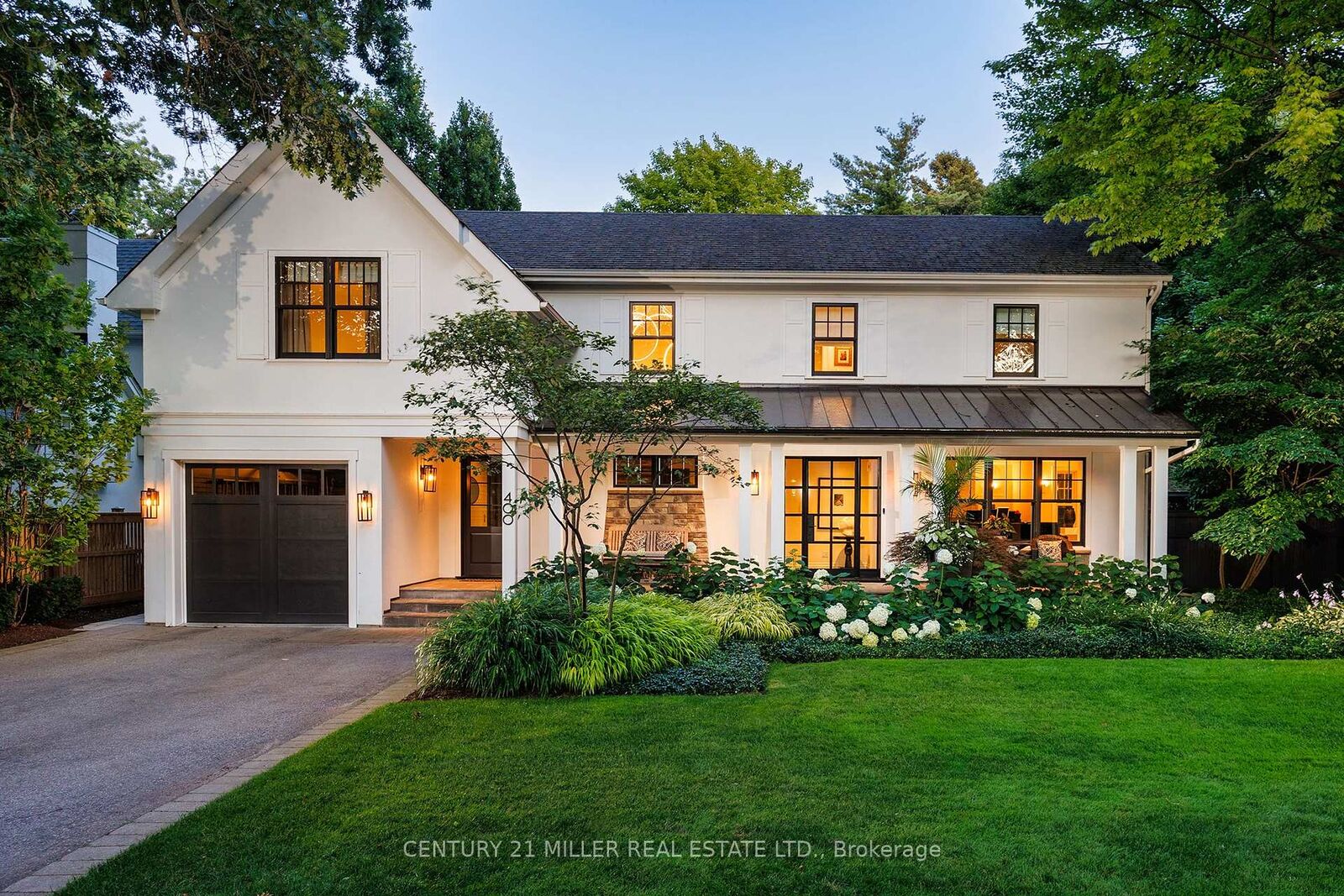 Property Photo: 400 Galt Avenue ON L6J 1Z8