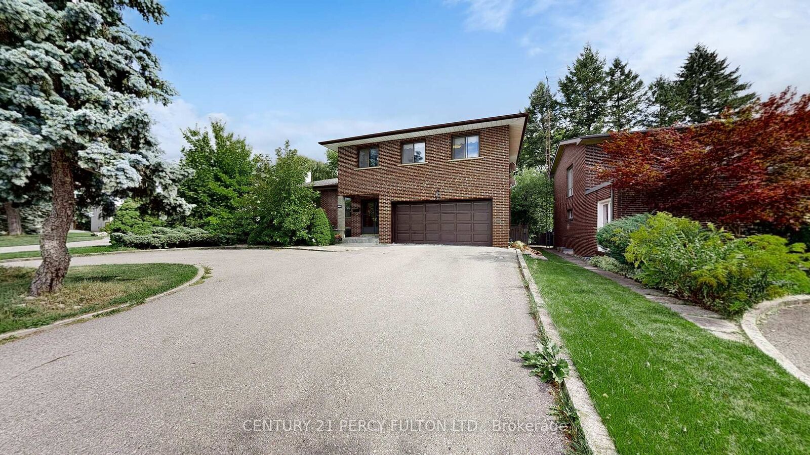 Property Photo: 53 Poinsetta Drive ON L3T 2T7