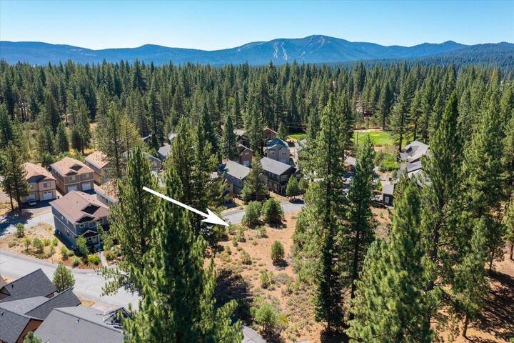 Property Photo:  11259 Saddleback Drive  CA 96161 