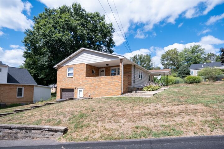Property Photo:  8 Cedar Ave  PA 15001 