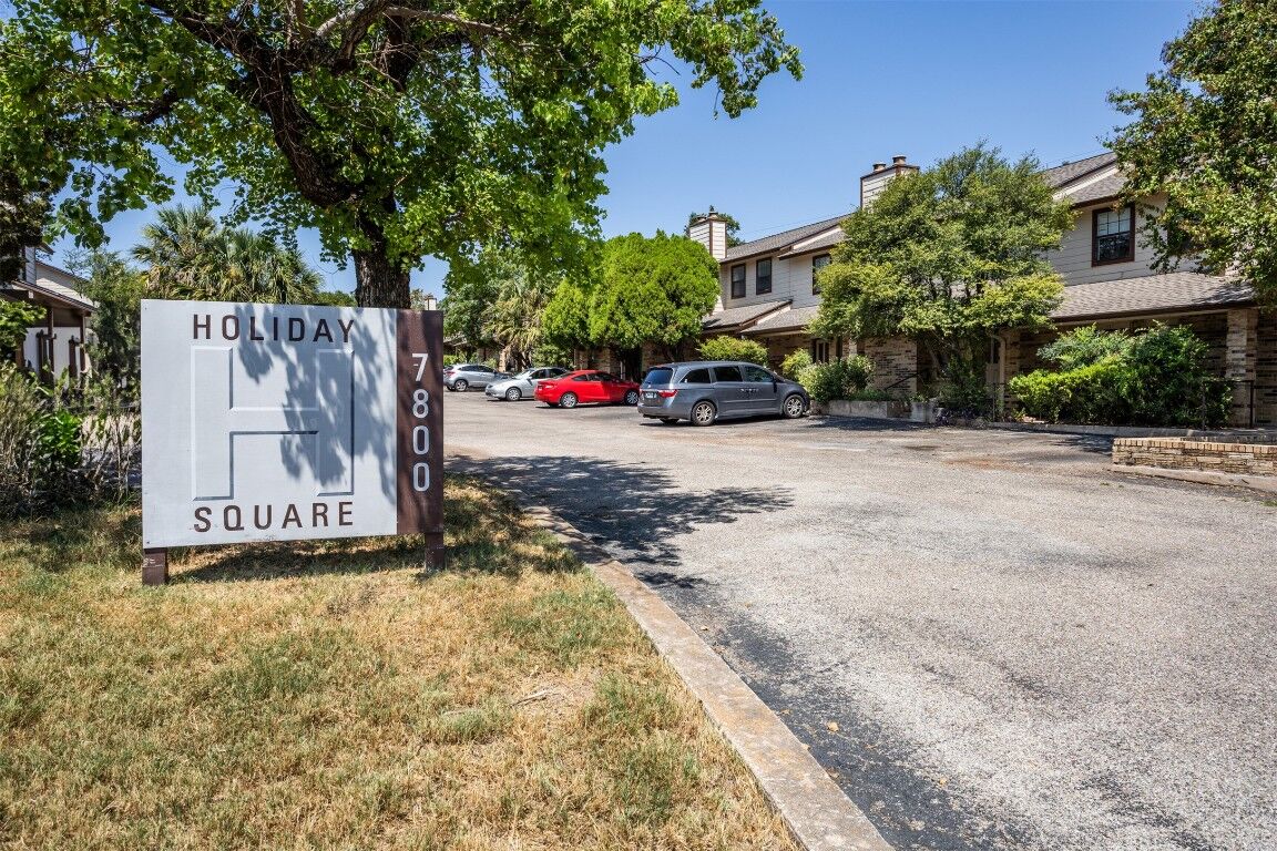 Property Photo: 7800 Northcrest Boulevard 203 TX 78752