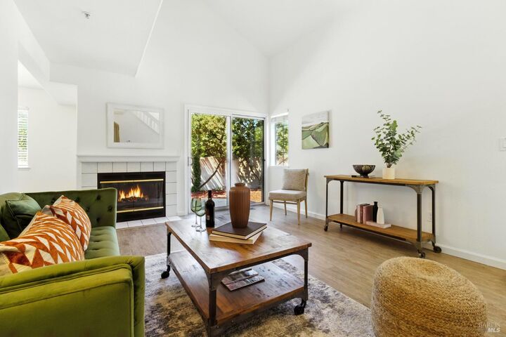 Property Photo: 837 Vineyard Place CA 94954