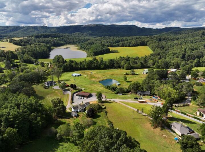 Property Photo:  151 Broomstraw Ridge Rd  WV 25969 