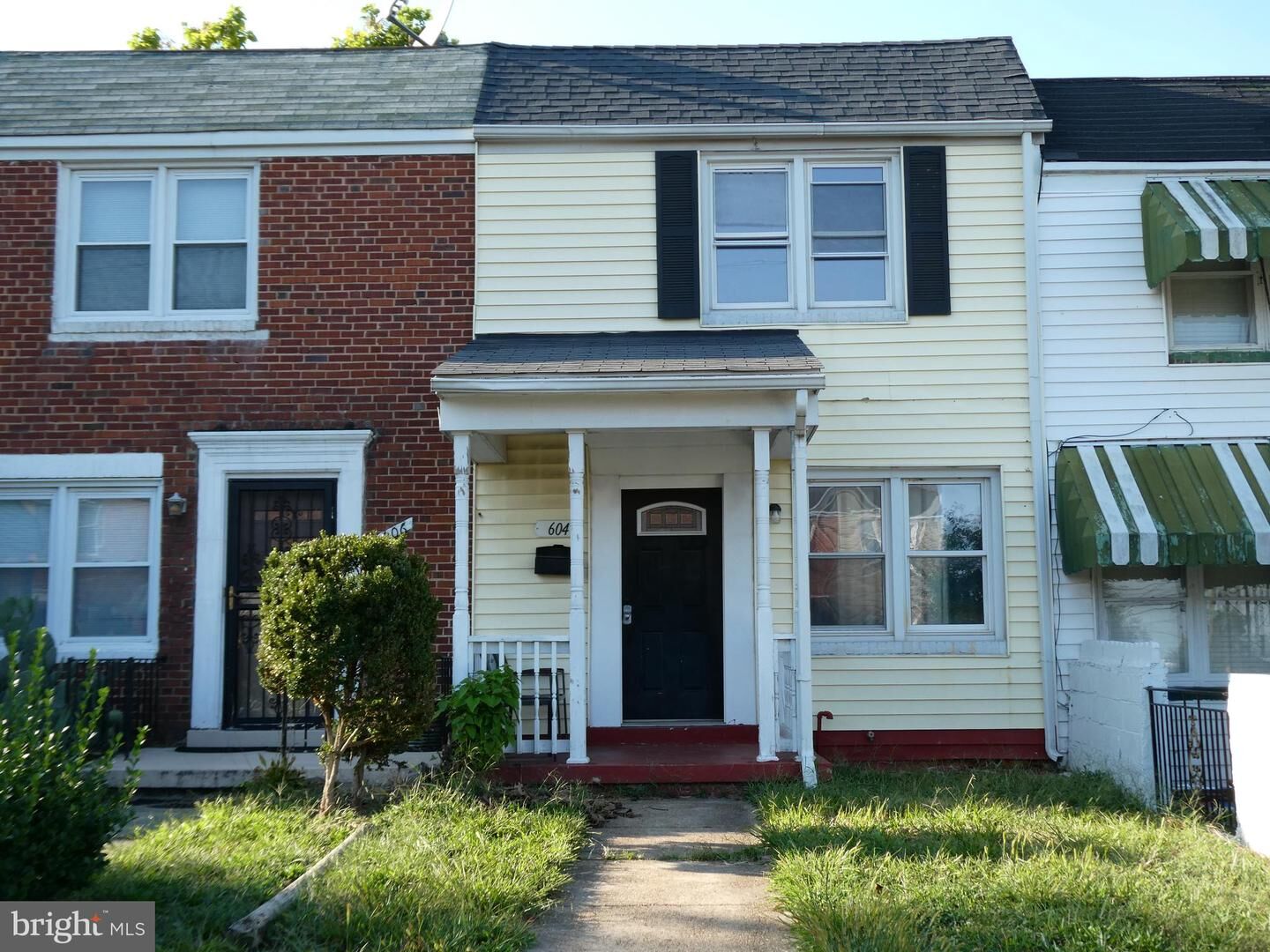 Property Photo: 604 Cheraton Road MD 21225