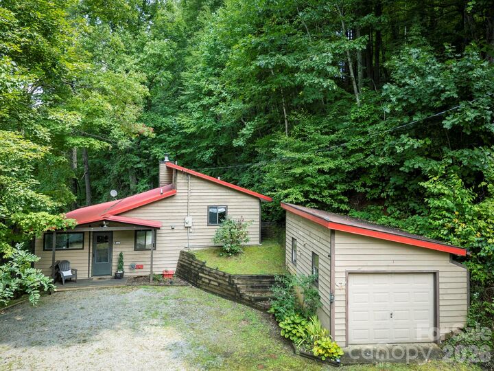 Property Photo:  100 Chipmunk Lane  NC 28751 