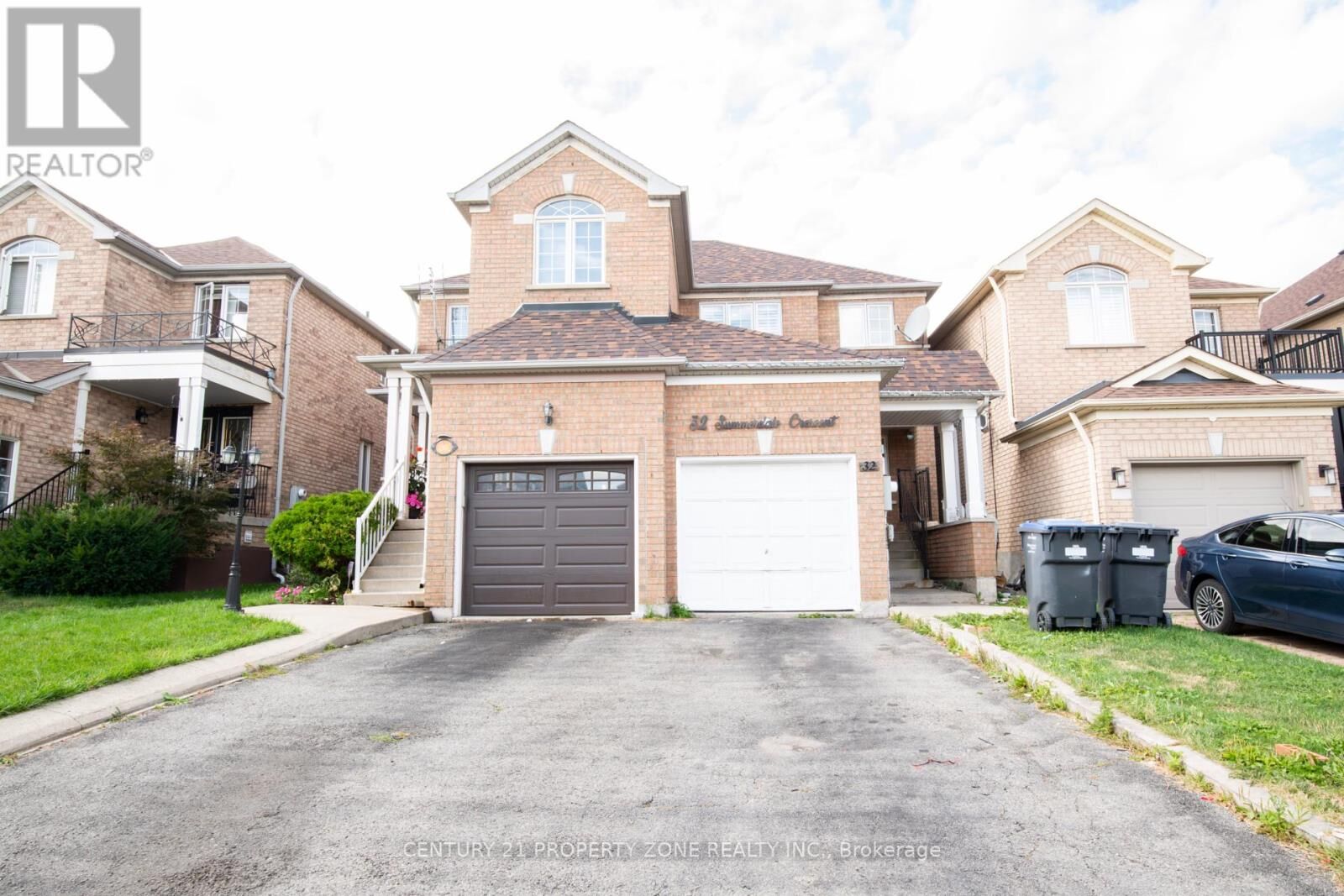 Property Photo:  32 Summerdale Crescent  ON L6X 4V8 
