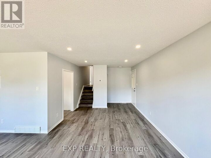 Photo de la propriété:  681 Fielding Drive  ON K1V 7G6 