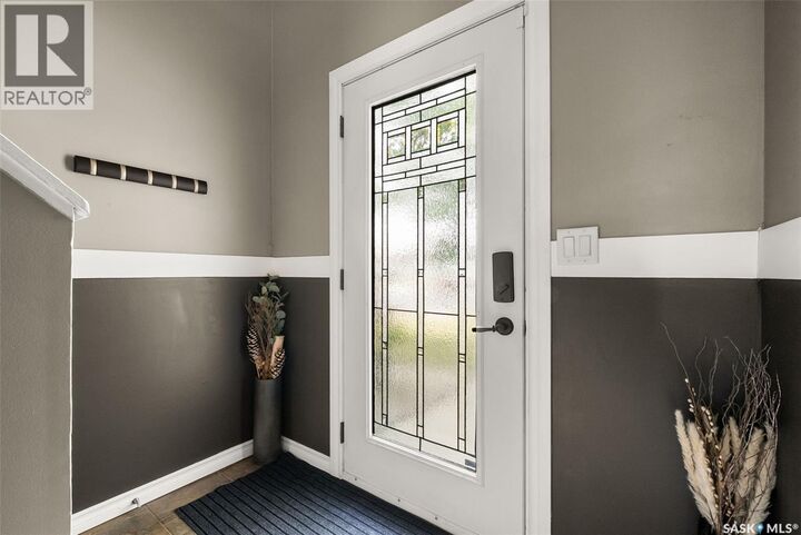 Property Photo:  26 Hammond Road  SK S4R 3C6 