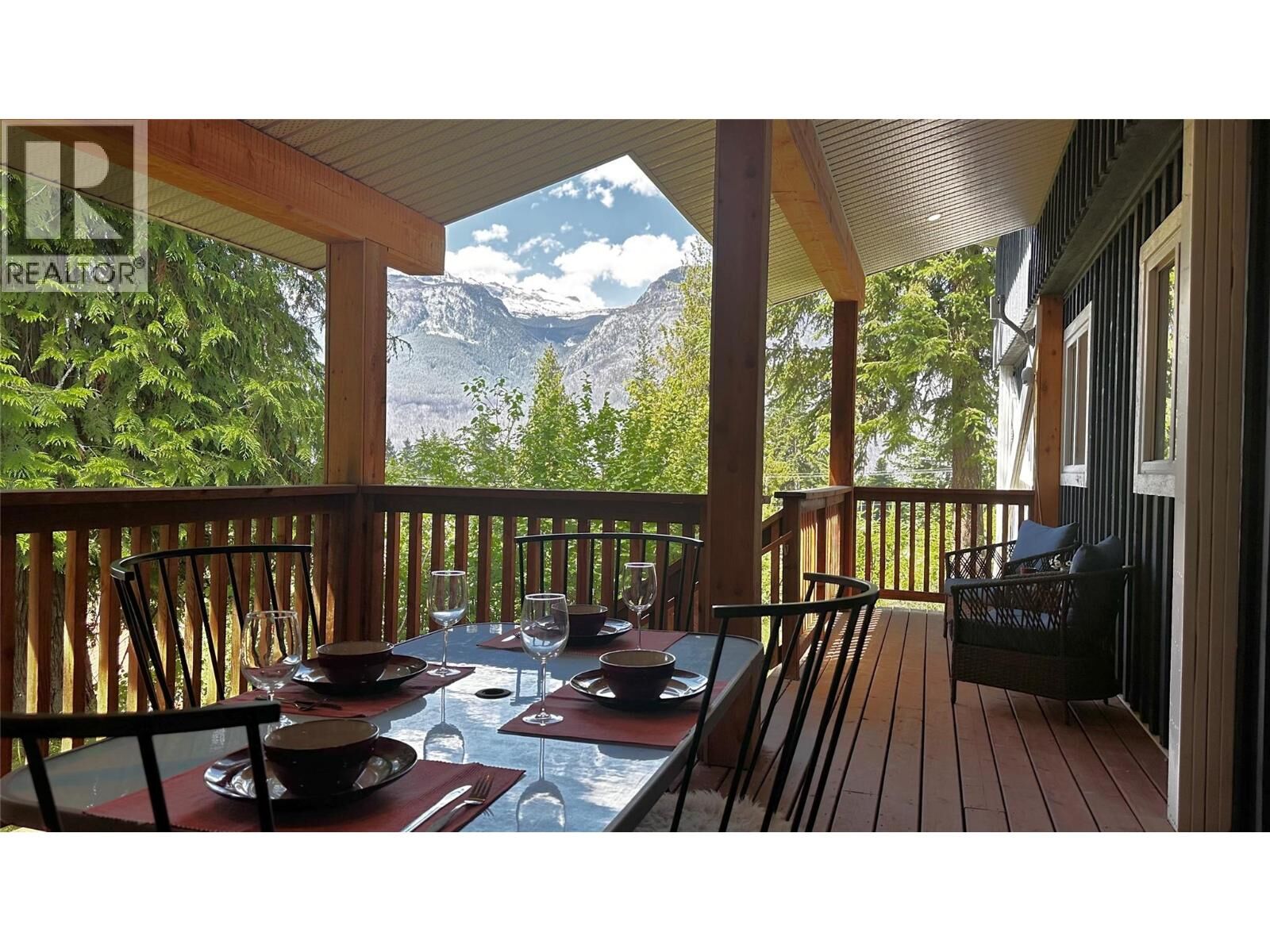 Property Photo:  811 Victoria Street  BC V0G 1M0 