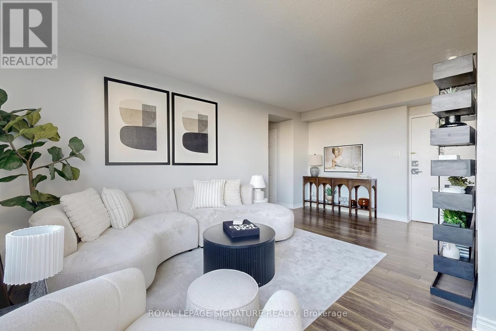 Property Photo:  5 Parkway Forest Drive 801  ON M2J 1L2 