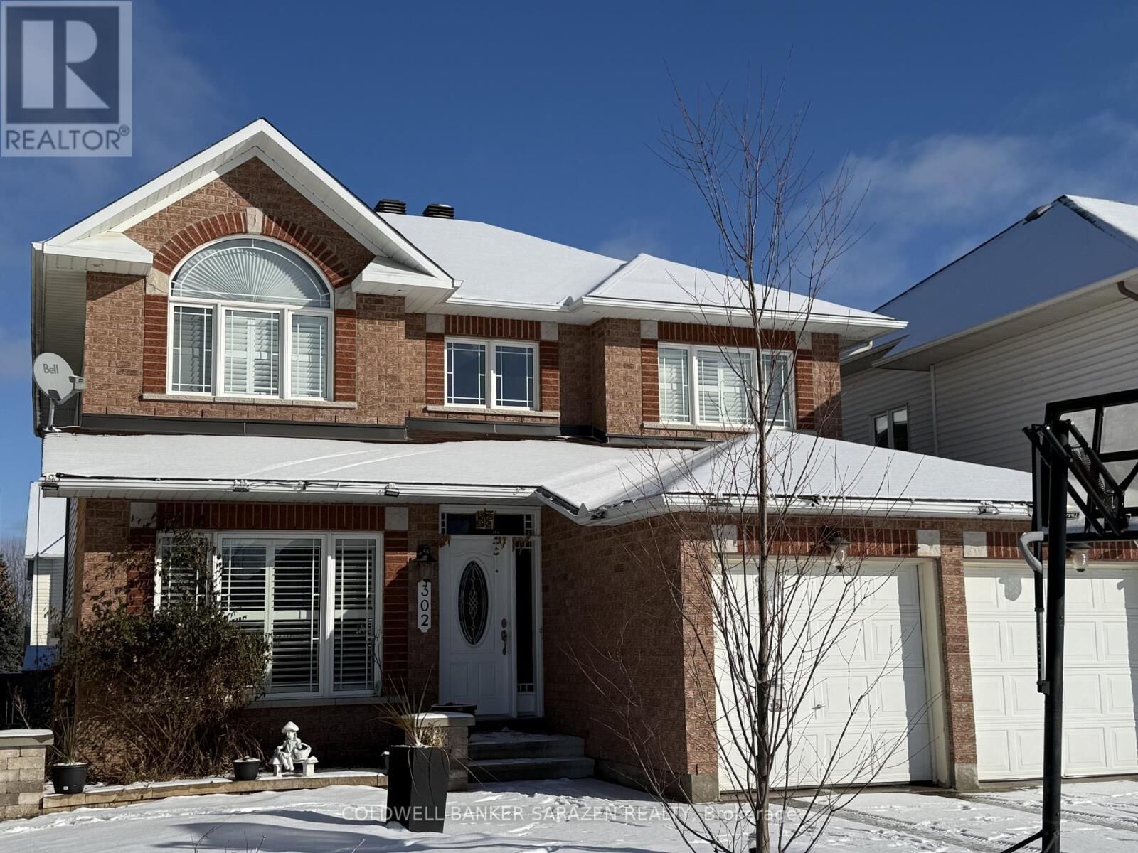 Property Photo:  302 Edgemoore Crescent  ON K2W 1H9 