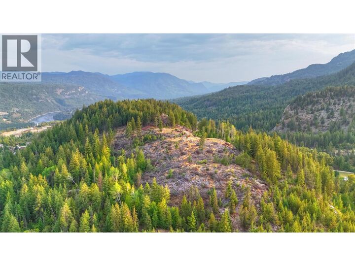 Property Photo: 3400 14 Avenue BC V1N 4J2